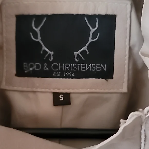 Leather jacket - Picture 3 of 4